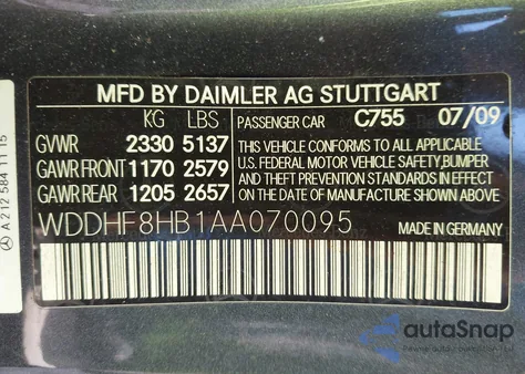 2010 Mercedes-Benz E 350 4Matic z USA, uszkodzony, nr VIN WDDHF8HB1AA070095